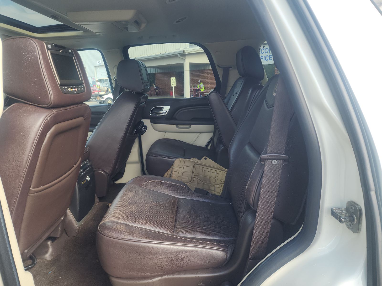 2014 Cadillac Escalade Platinum AWD