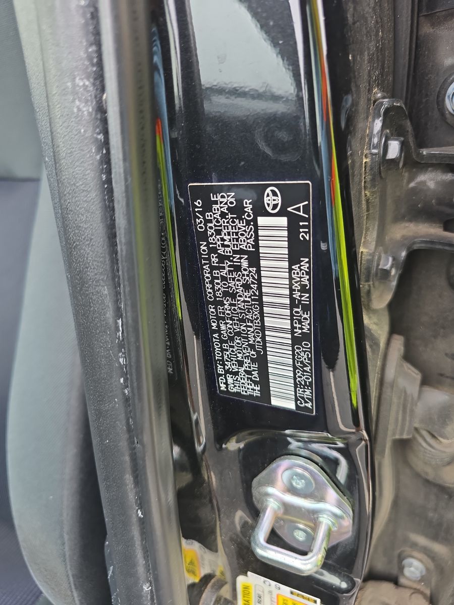 2016 Toyota Prius c Two FWD