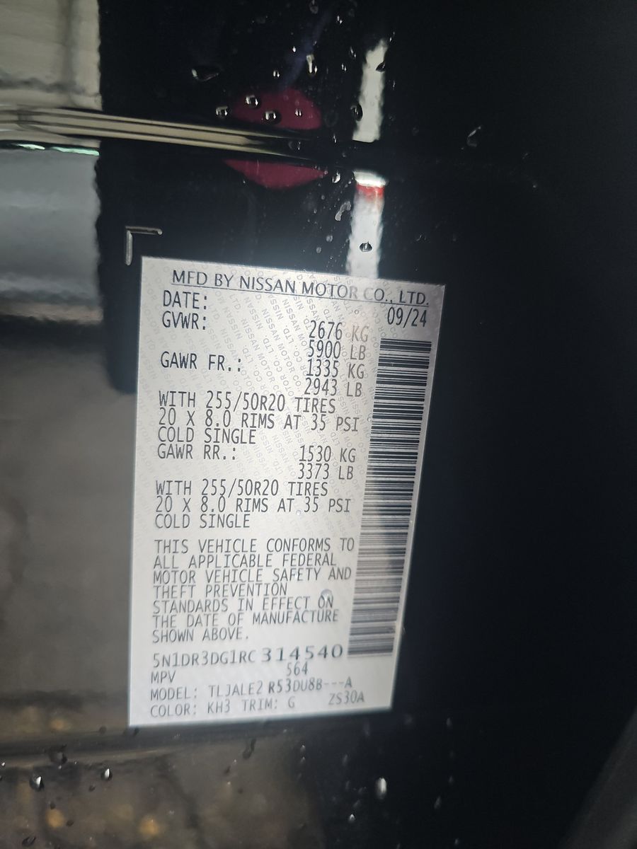 2024 Nissan Pathfinder Platinum FWD
