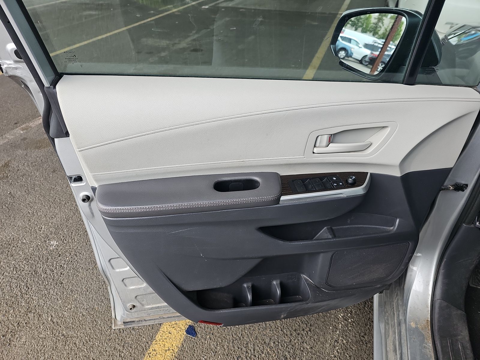 2023 Toyota Sienna LE AWD