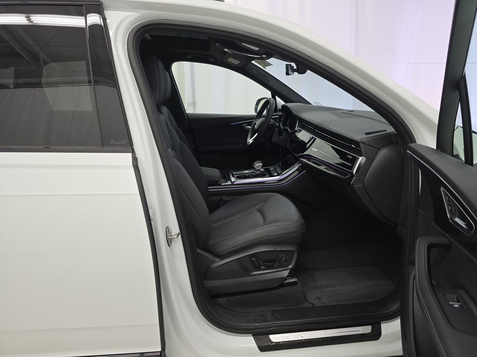 2025 Audi Q7 Premium Plus AWD