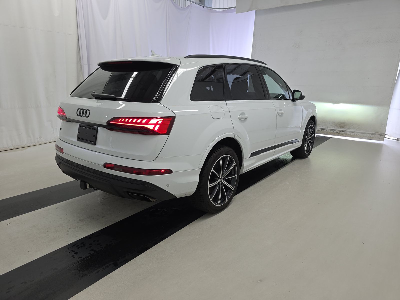 2025 Audi Q7 Premium Plus AWD