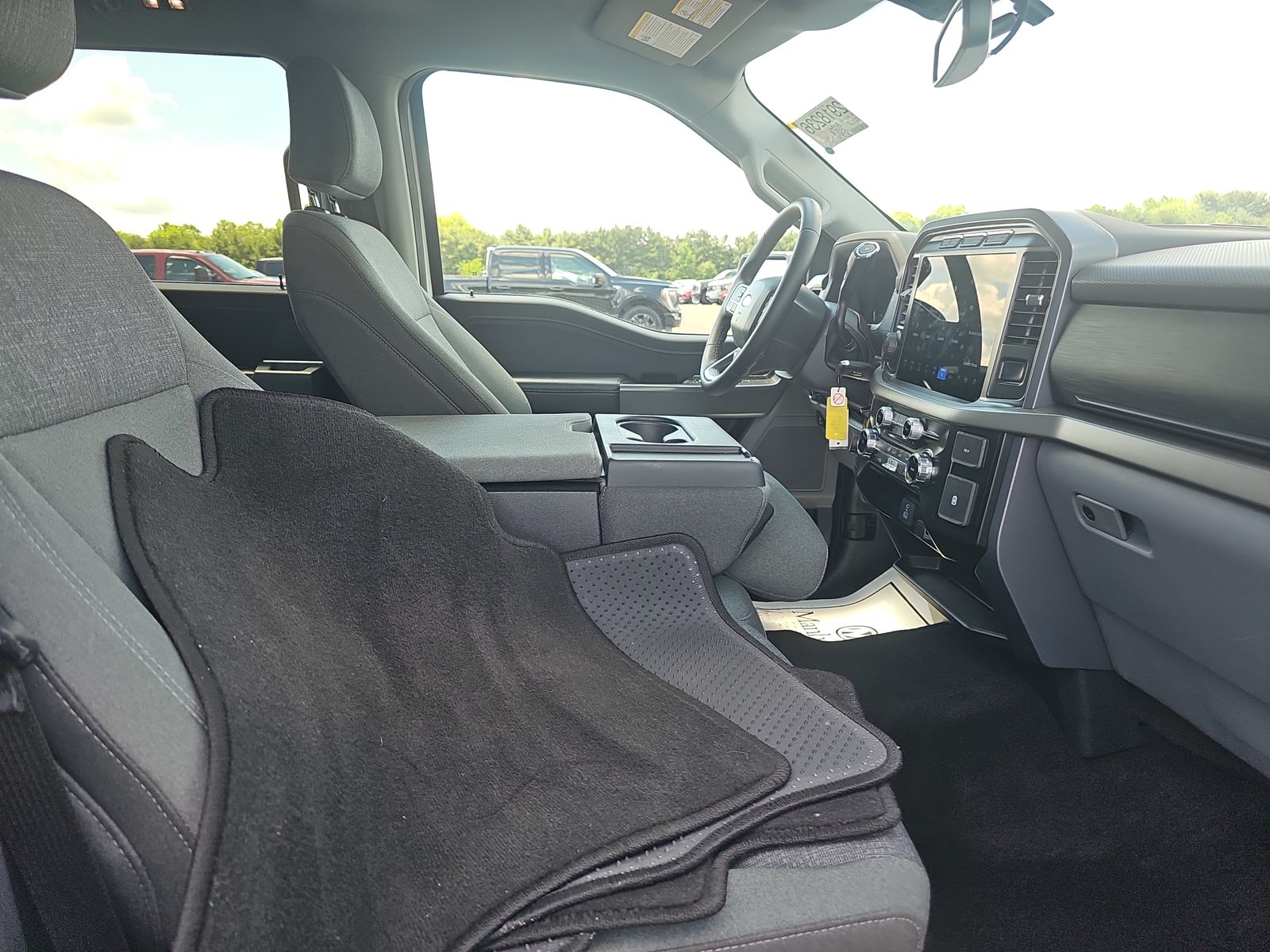 2024 Ford F-150 XLT AWD