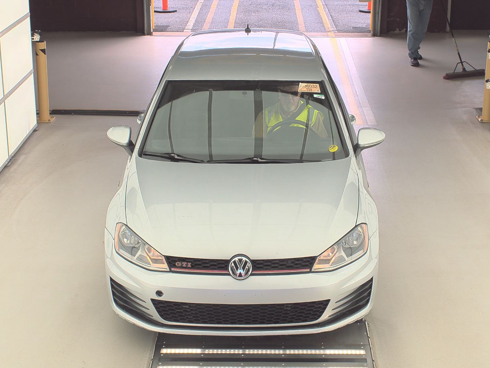 2015 Volkswagen Golf GTI 2.0T S FWD