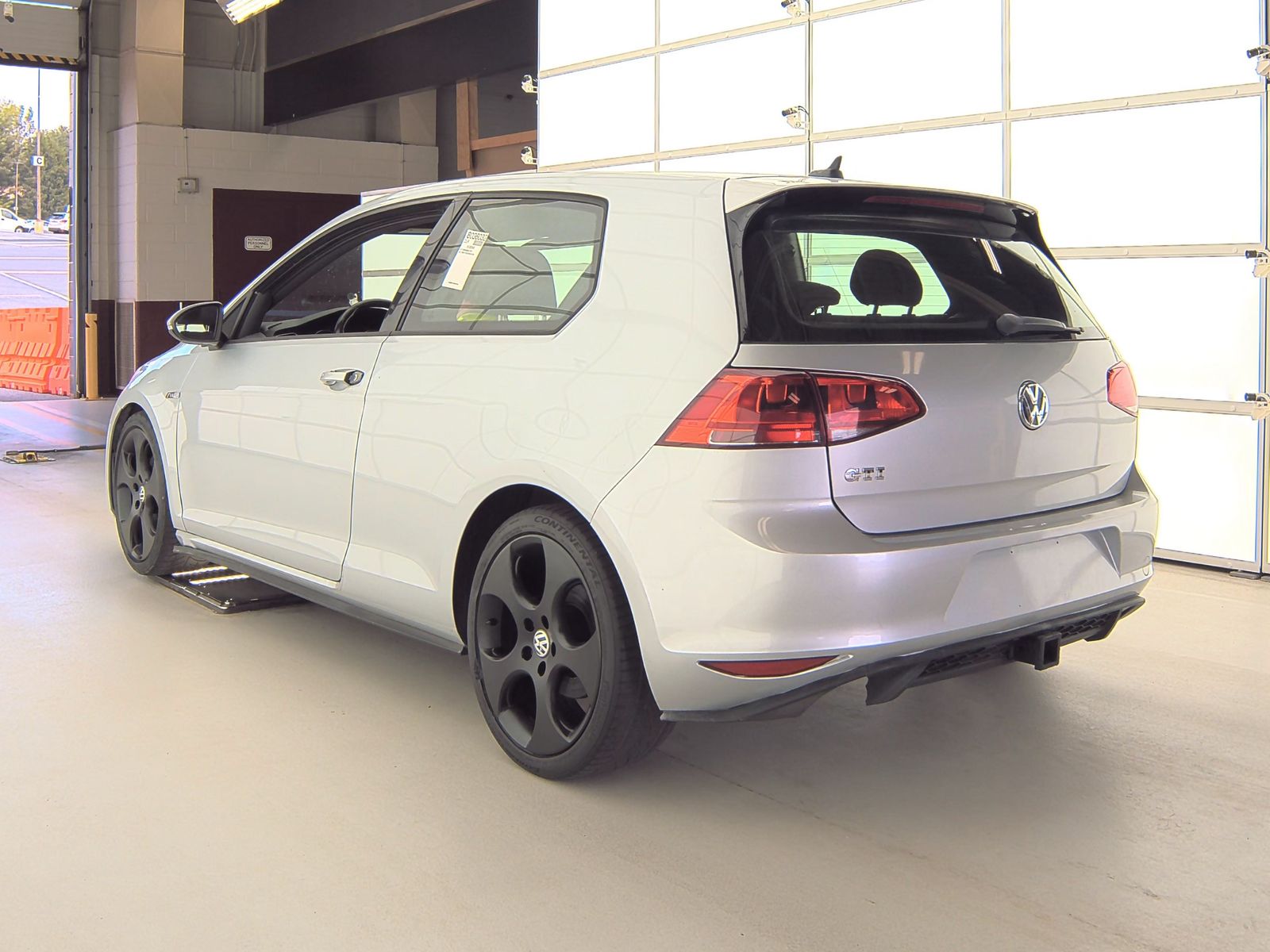 2015 Volkswagen Golf GTI 2.0T S FWD