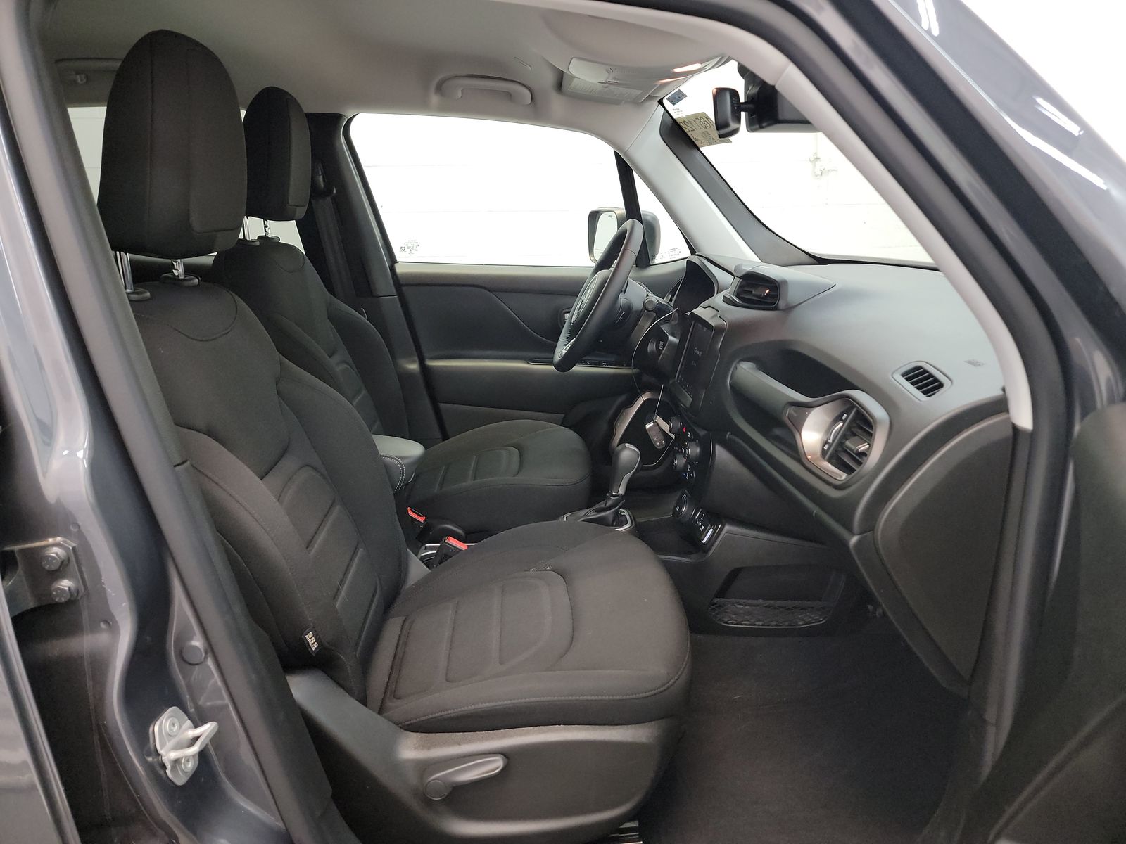 2022 Jeep Renegade Latitude AWD