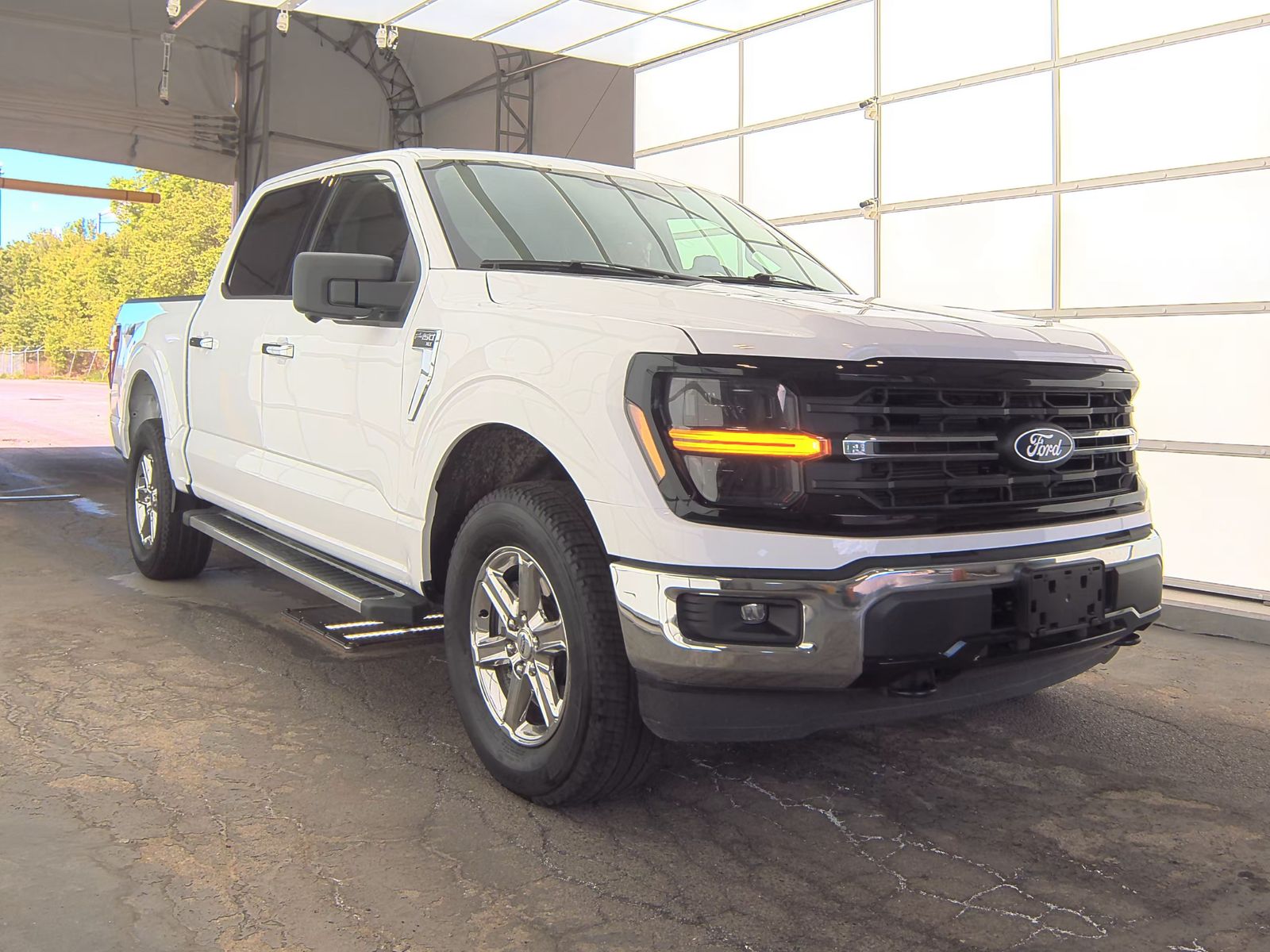 2024 Ford F-150 XLT AWD