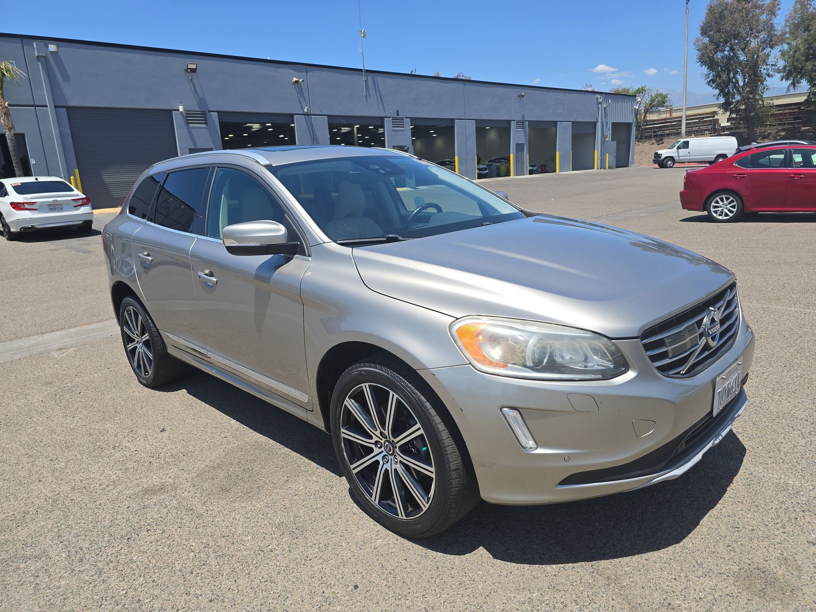 2016 Volvo XC60 T5 Platinum FWD