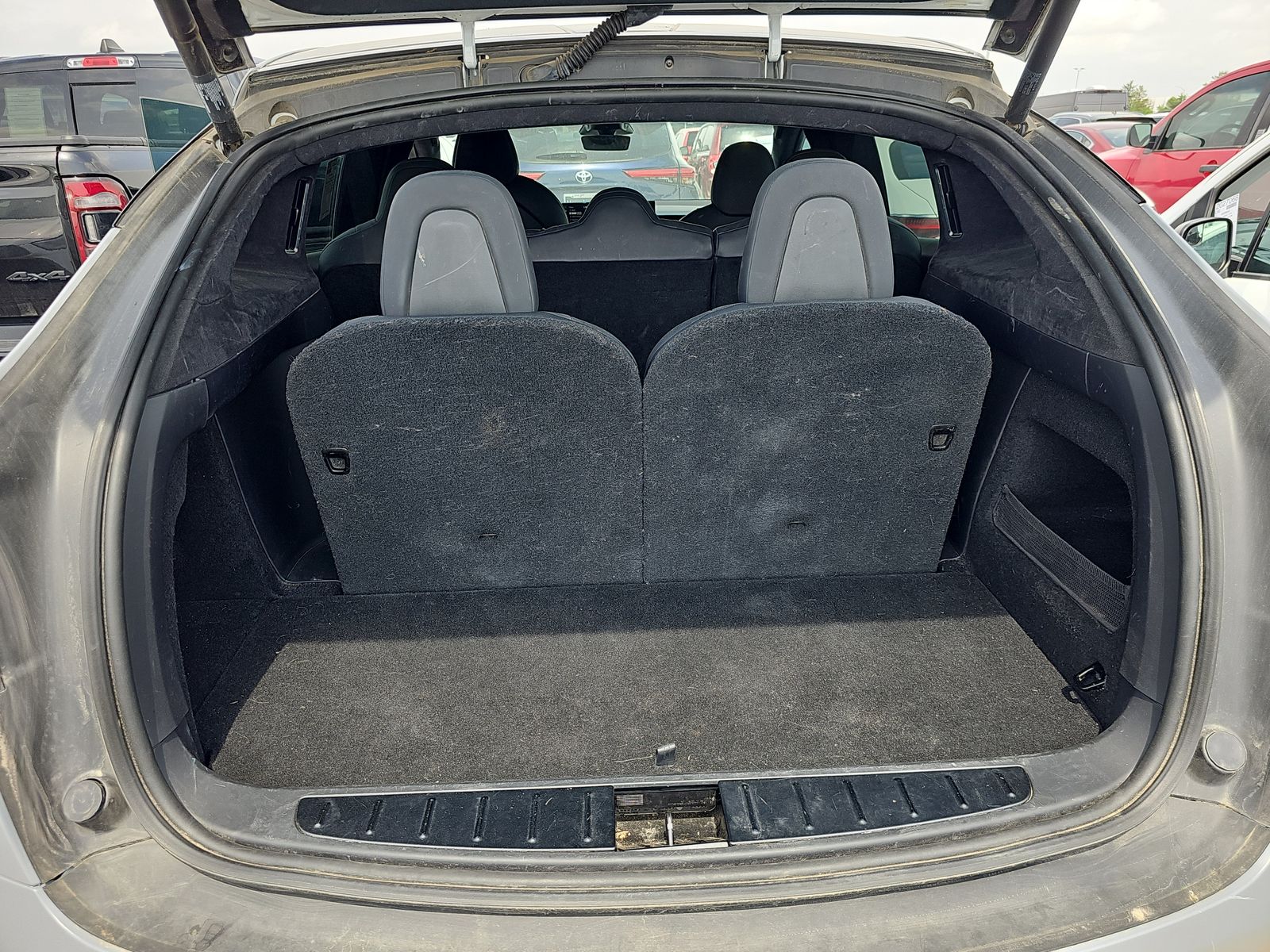 2022 Tesla Model X Base AWD