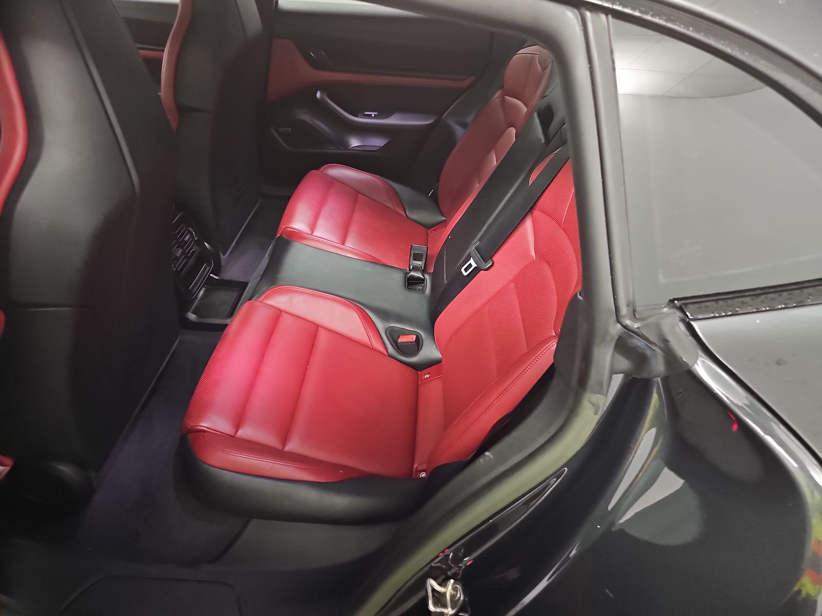2022 Porsche Taycan 4 AWD