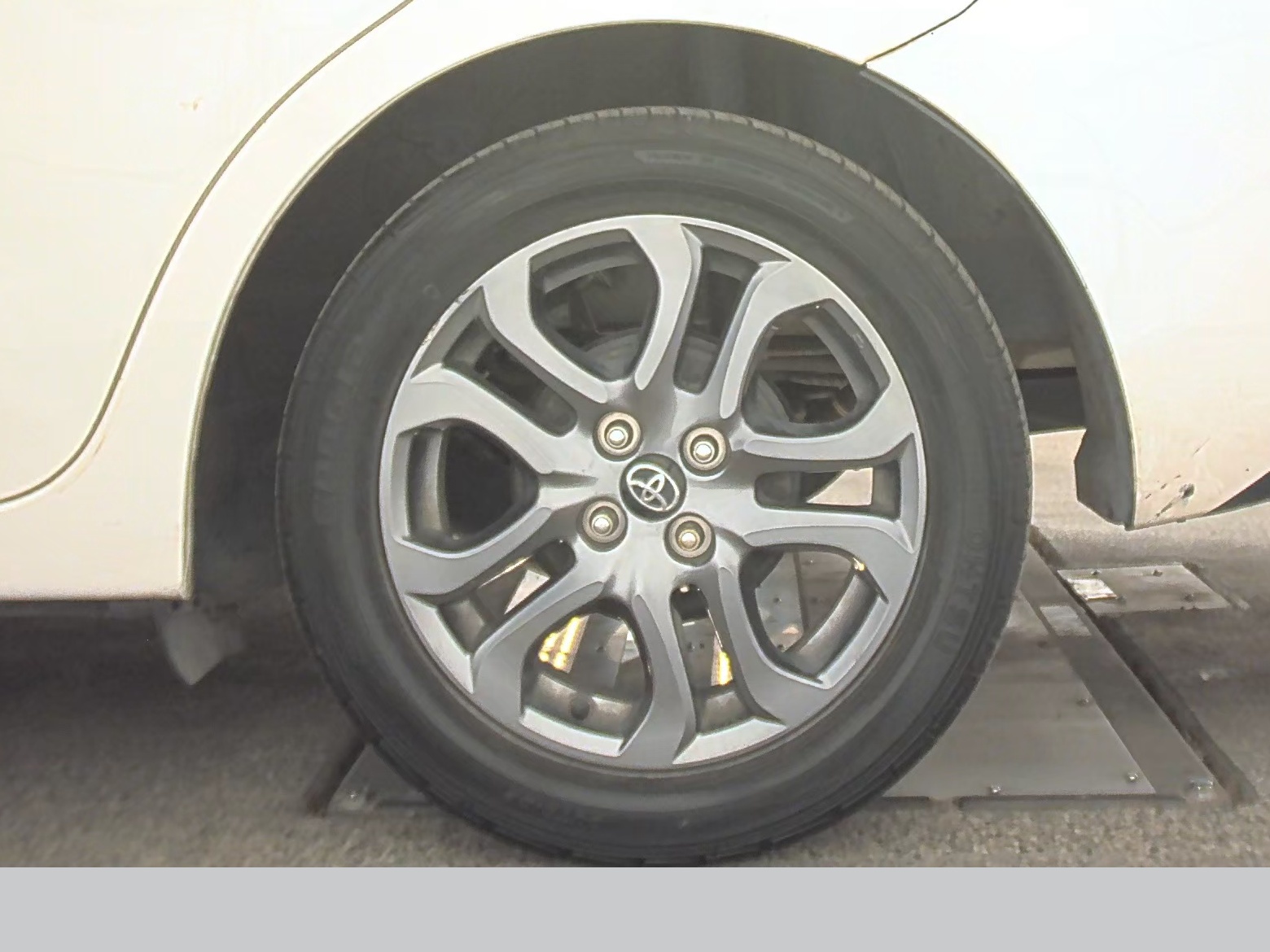 2019 Toyota Yaris LE FWD