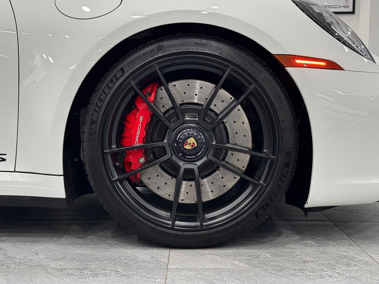 2024 Porsche 911 Carrera GTS RWD