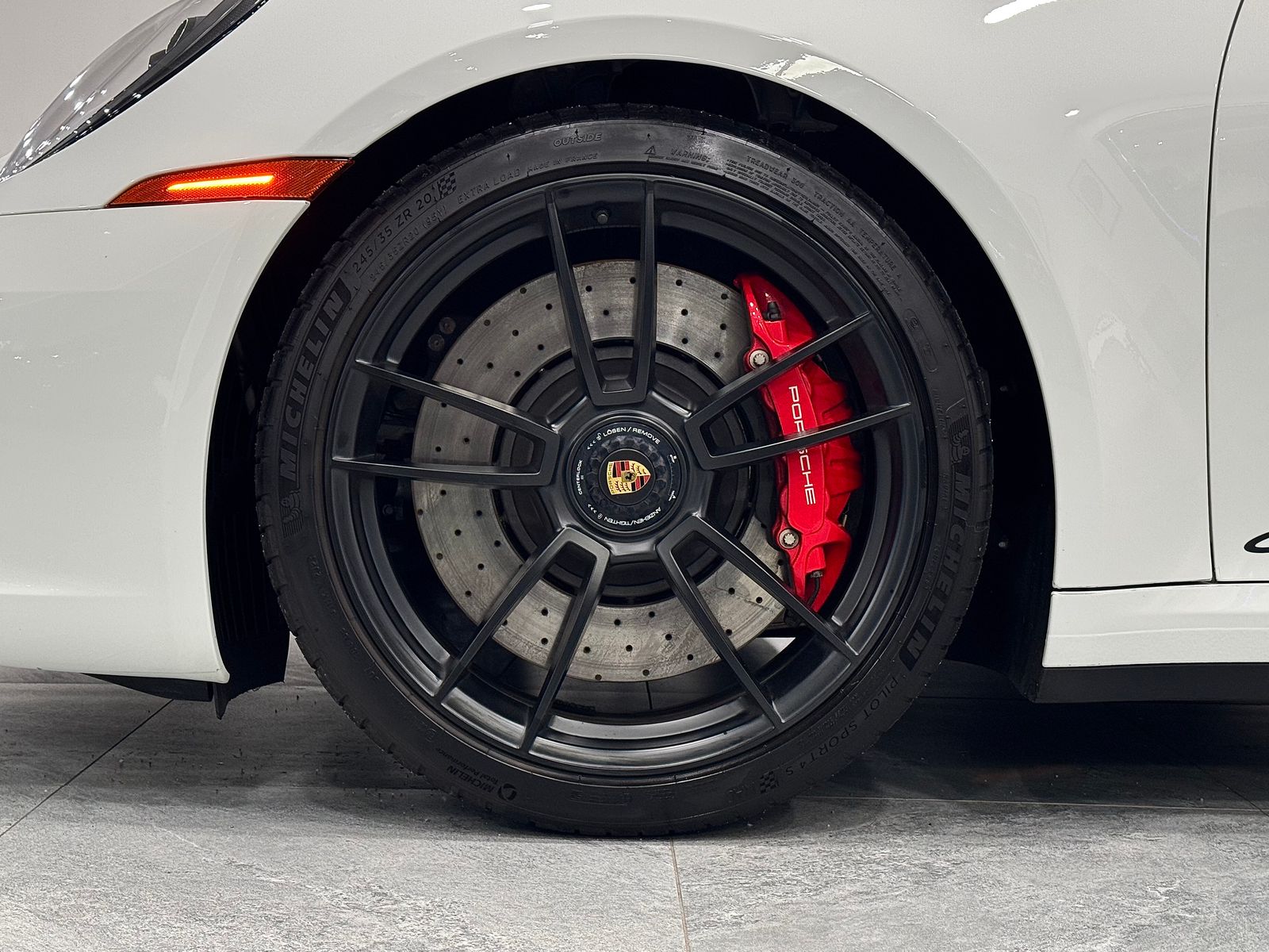 2024 Porsche 911 Carrera GTS RWD