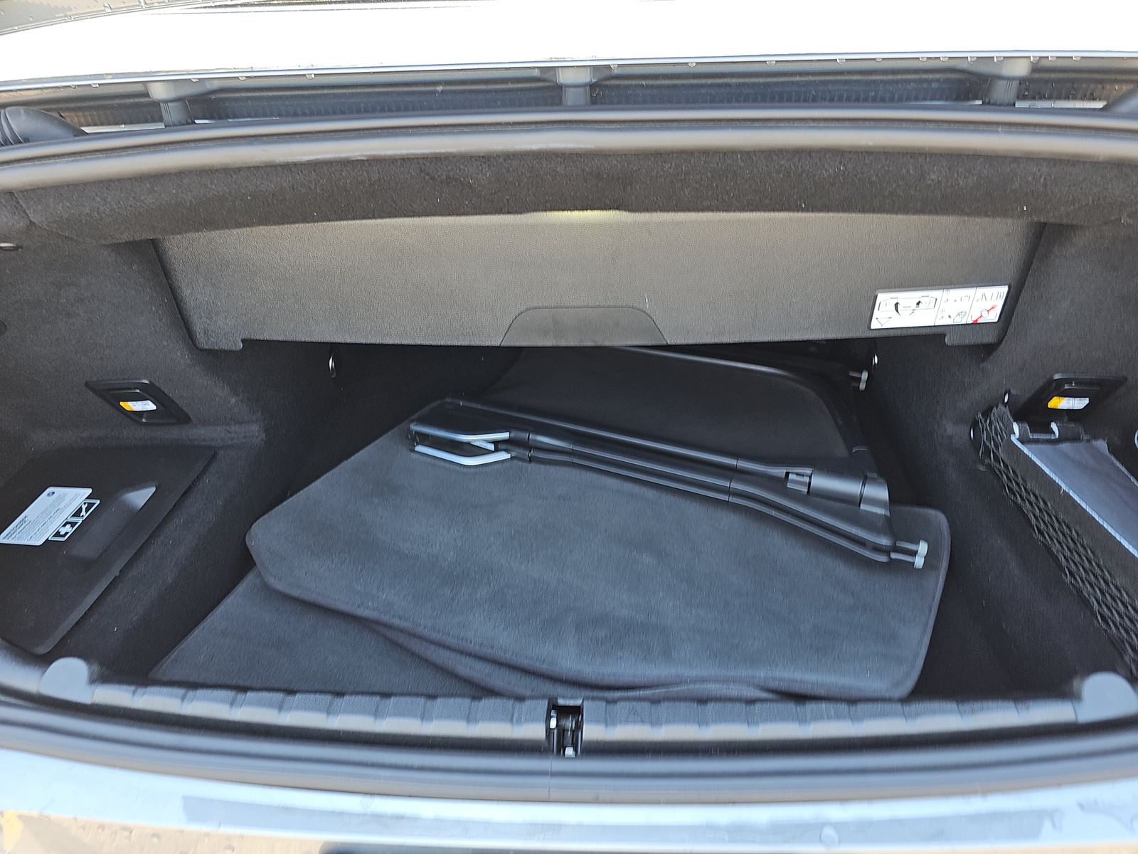 2024 BMW 8 Series 840i RWD