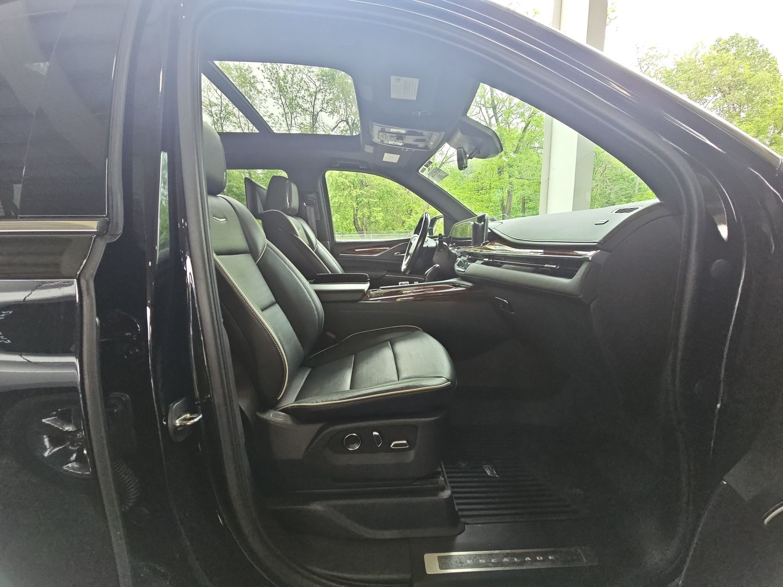 2021 Cadillac Escalade ESV Premium Luxury AWD