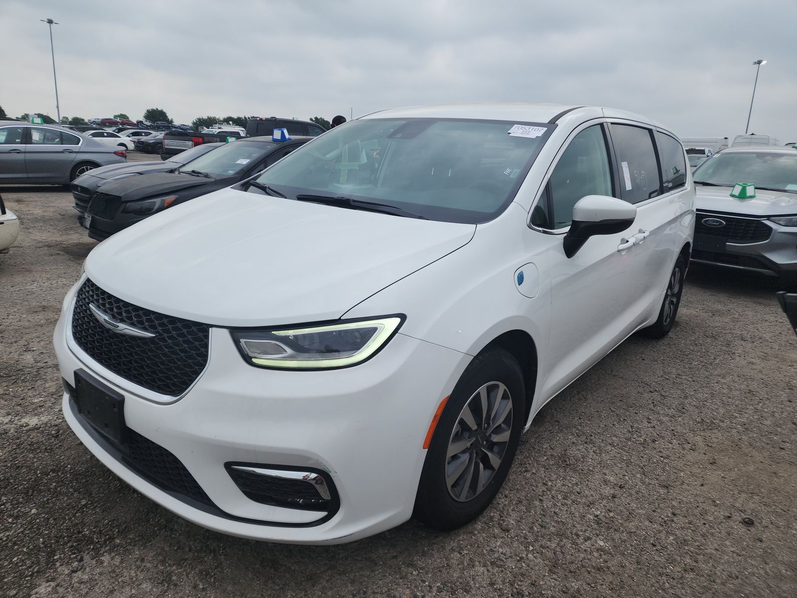 2023 Chrysler Pacifica Hybrid Touring L FWD