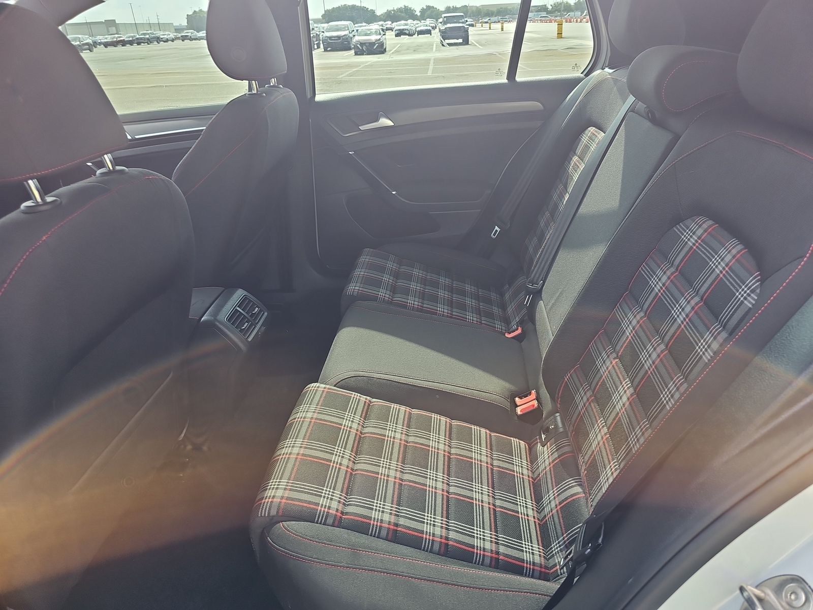 2018 Volkswagen Golf GTI Base FWD