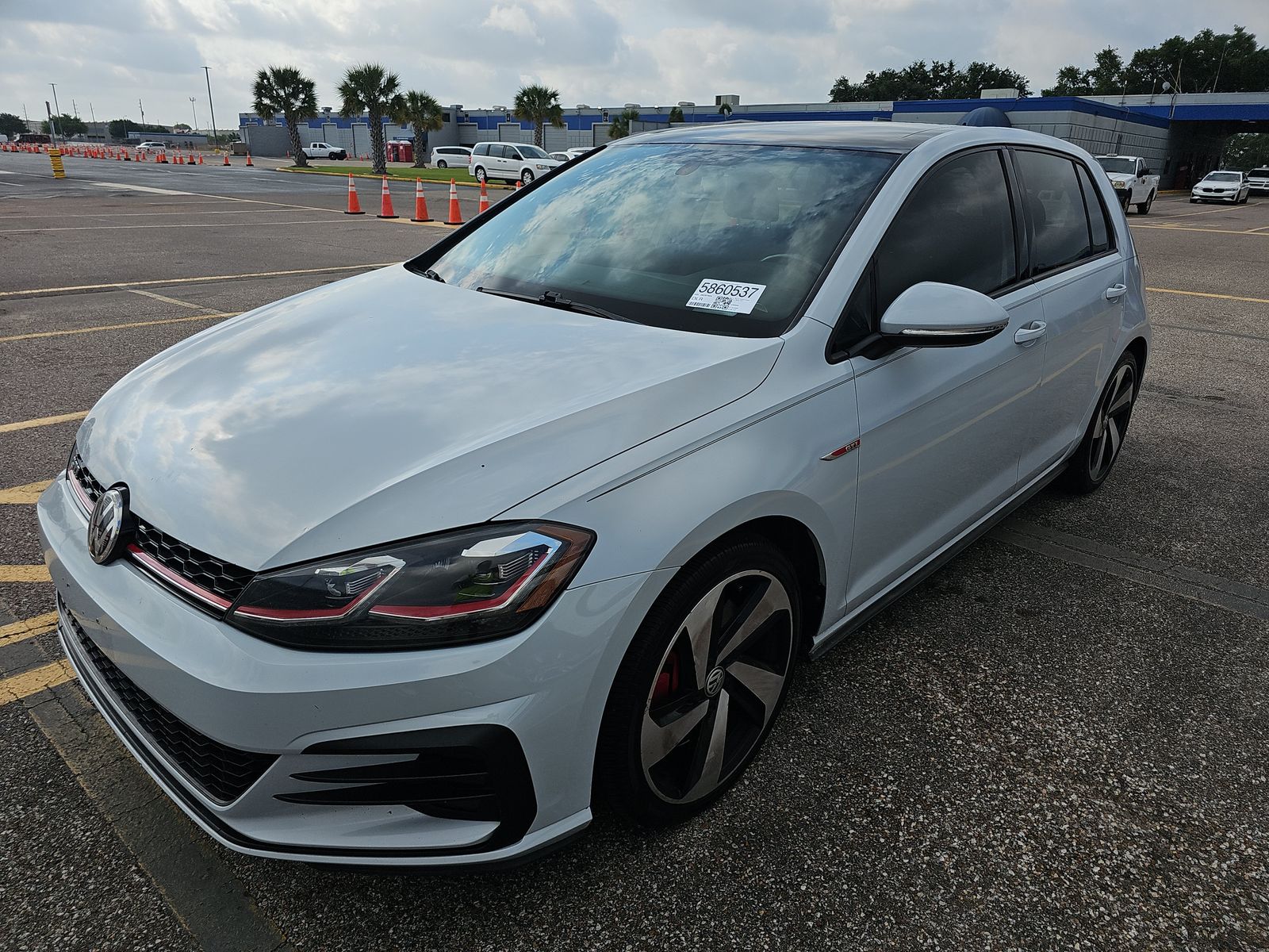 2018 Volkswagen Golf GTI Base FWD