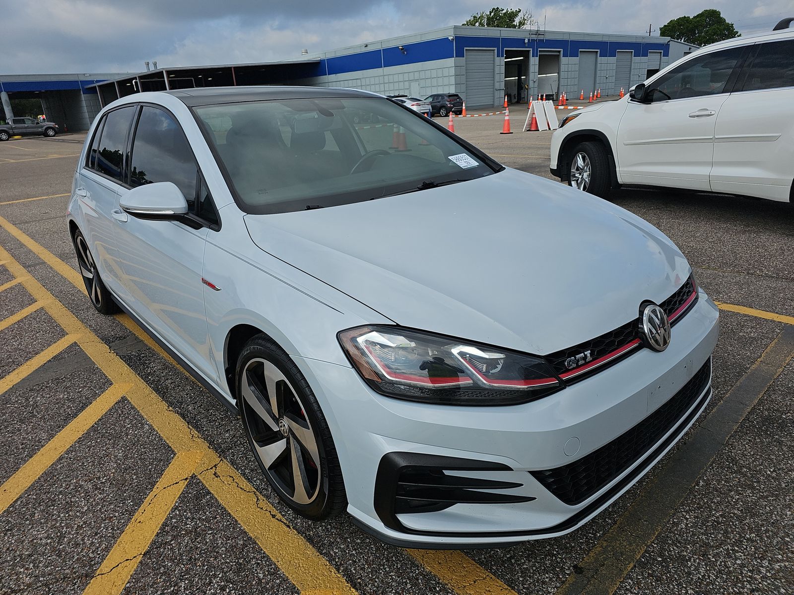2018 Volkswagen Golf GTI Base FWD