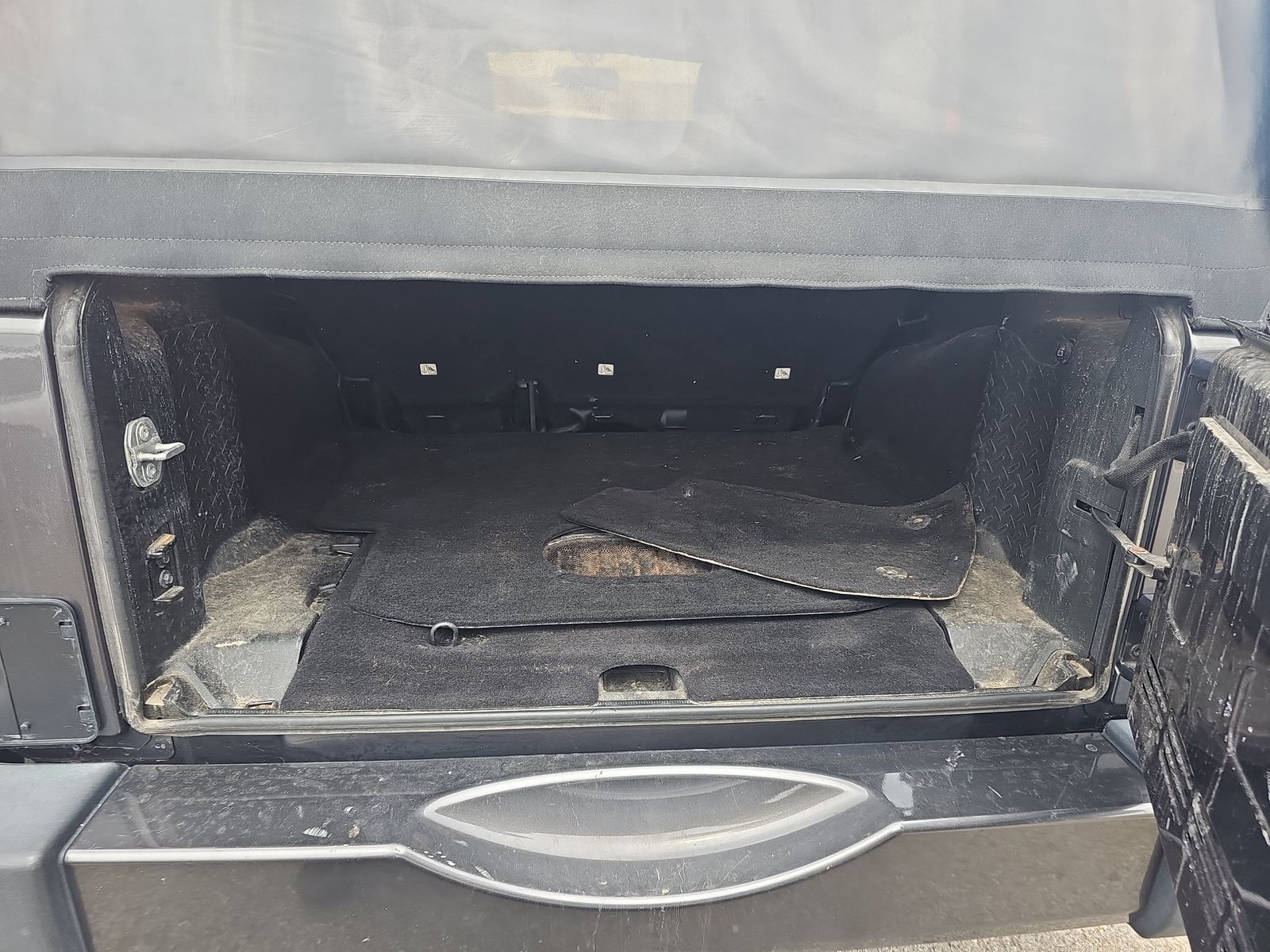 2018 Jeep Wrangler JK Unlimited Sahara AWD