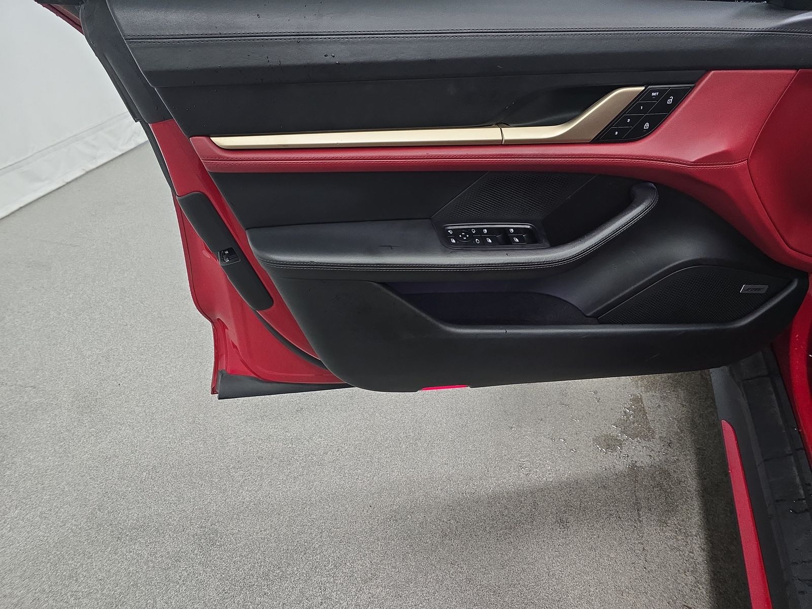 2022 Porsche Taycan Turbo AWD
