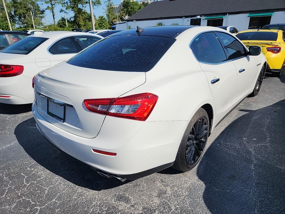 2016 Maserati Ghibli Base RWD