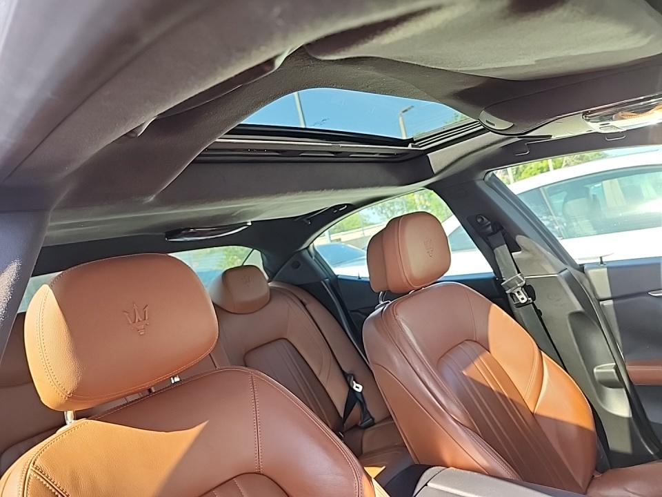 2016 Maserati Ghibli Base RWD