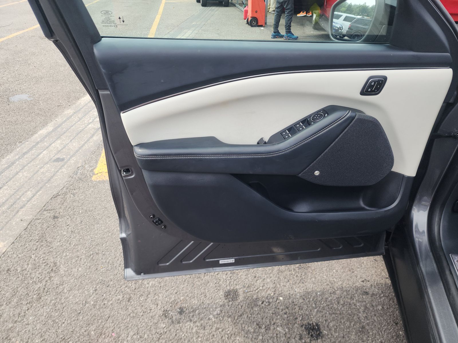 2023 Ford Mustang Mach-E Premium AWD