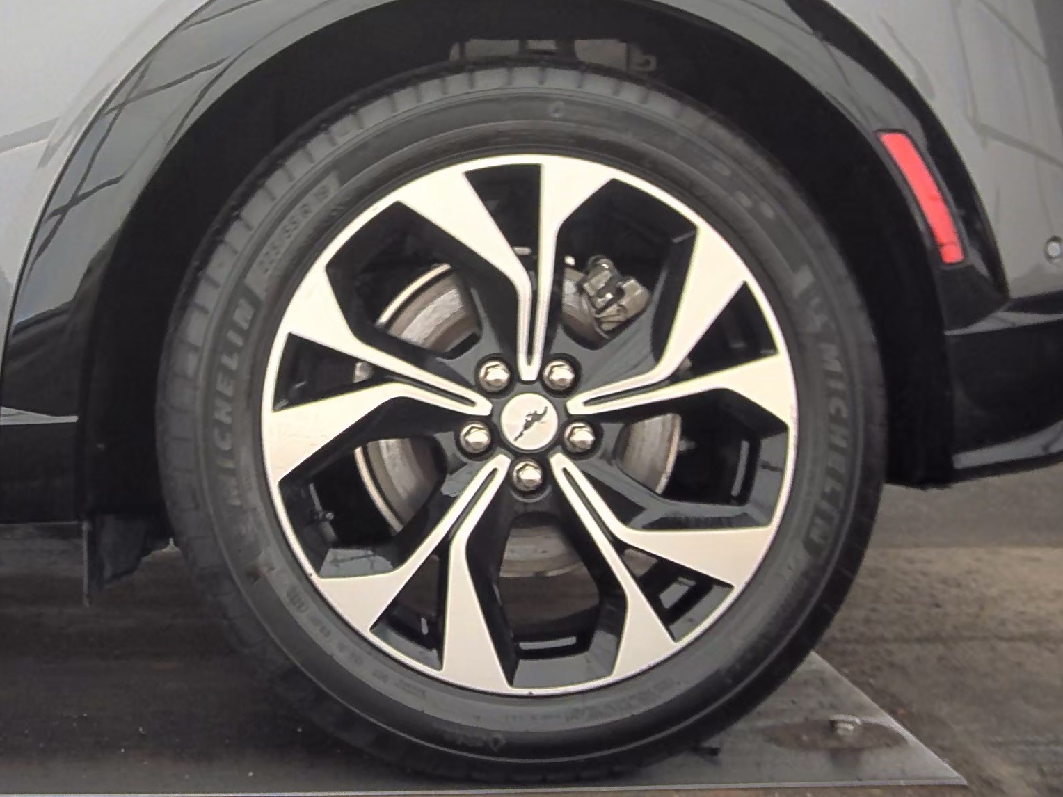 2023 Ford Mustang Mach-E Premium AWD