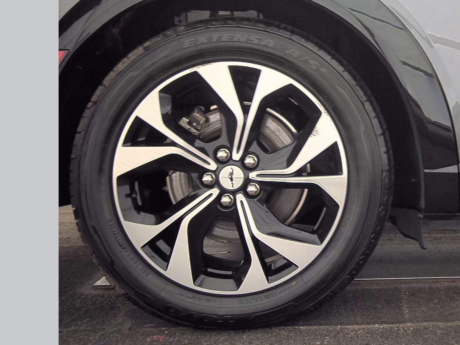 2023 Ford Mustang Mach-E Premium AWD