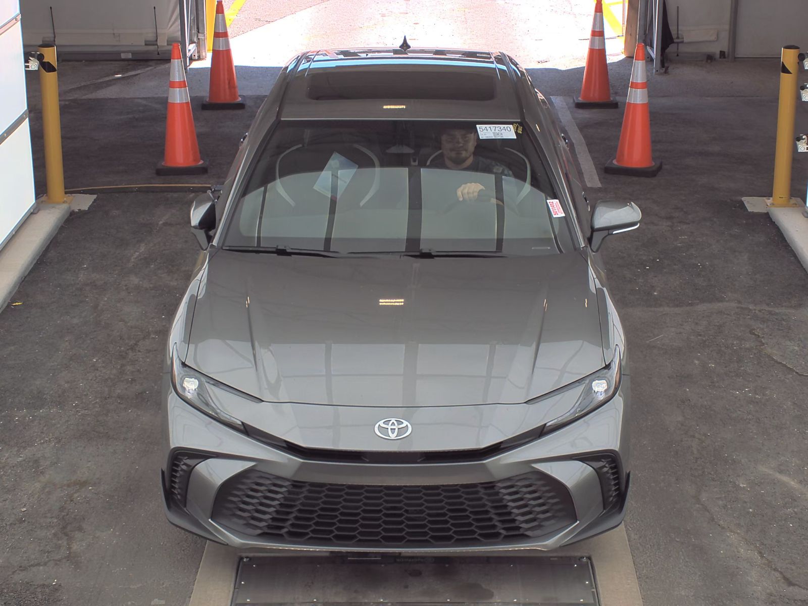 2025 Toyota Camry SE FWD