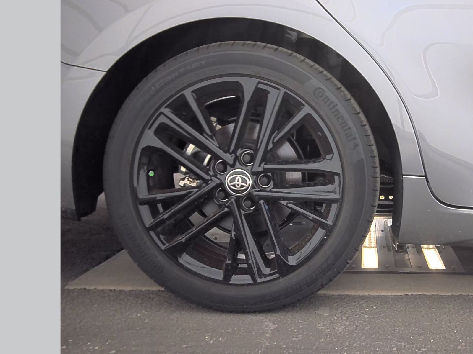 2025 Toyota Camry SE FWD