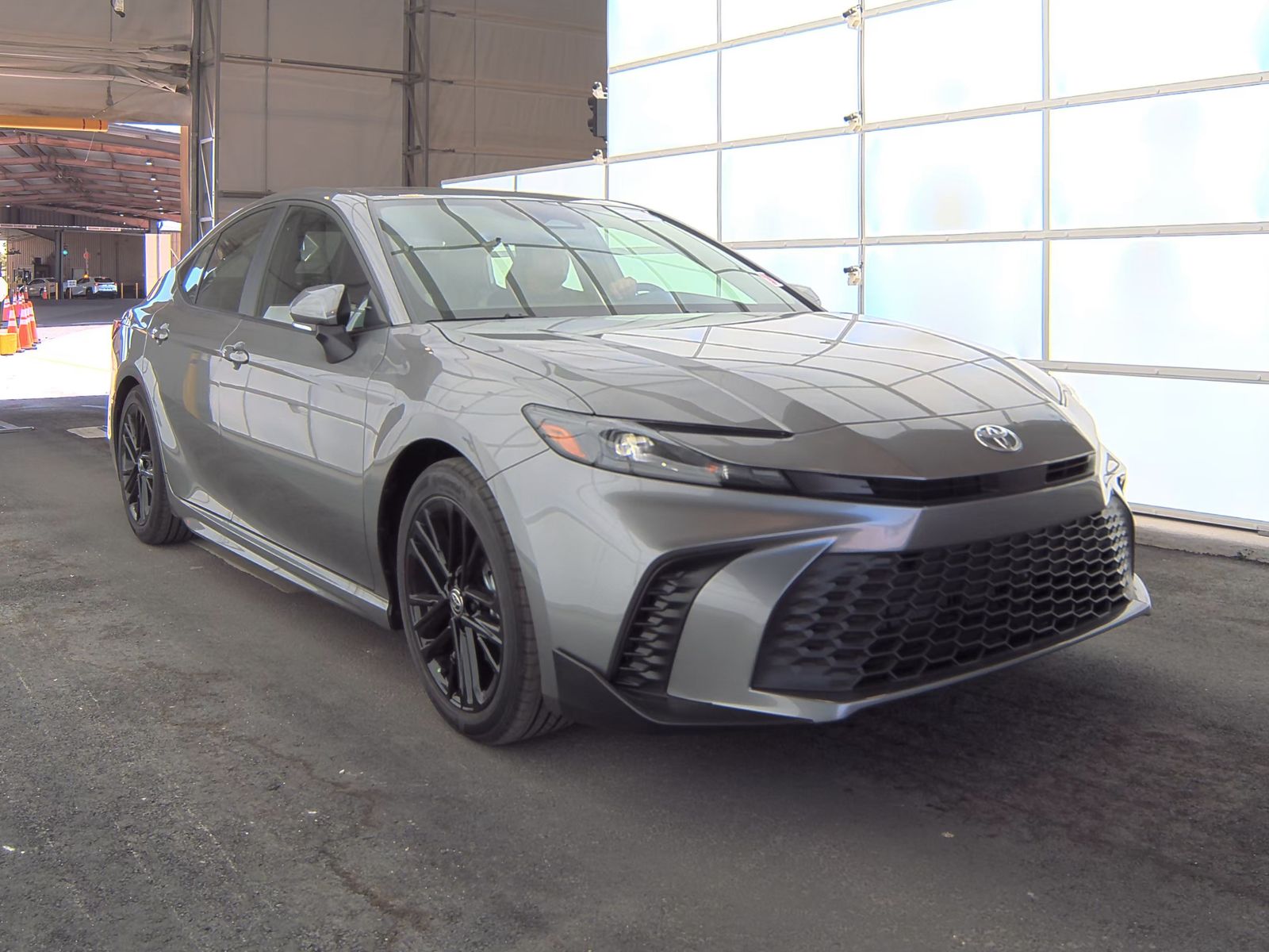 2025 Toyota Camry SE FWD