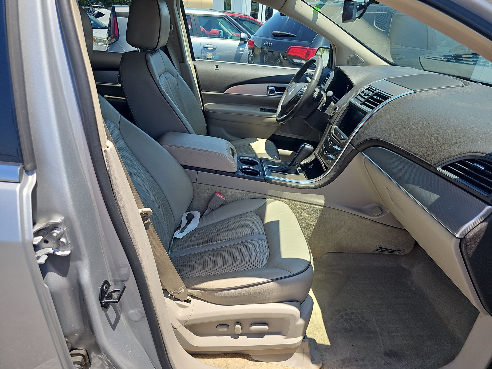 2014 Lincoln MKX Base FWD