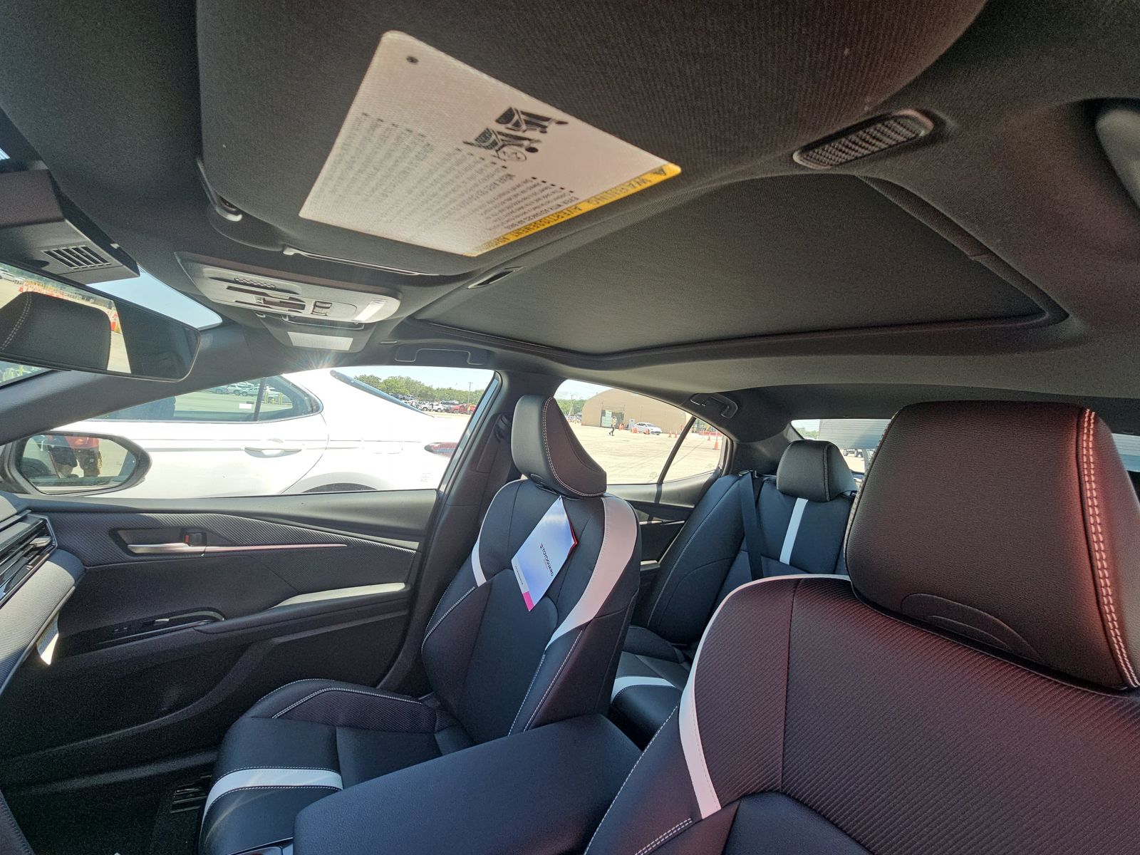 2025 Toyota Camry SE FWD