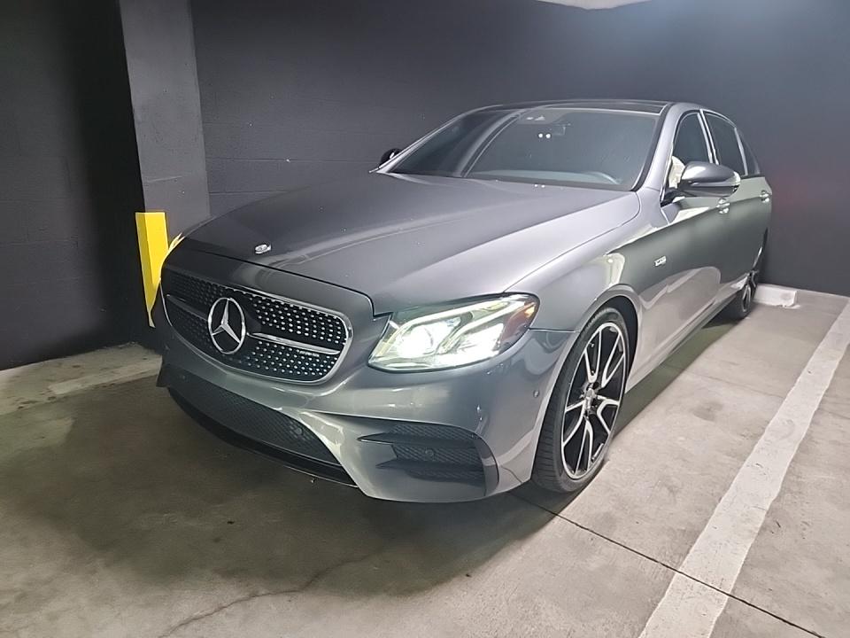 Mercedes-Benz AMG E 43 4MATIC Sedan снимка Mercedes-Benz AMG E 43 4MATIC Sedan