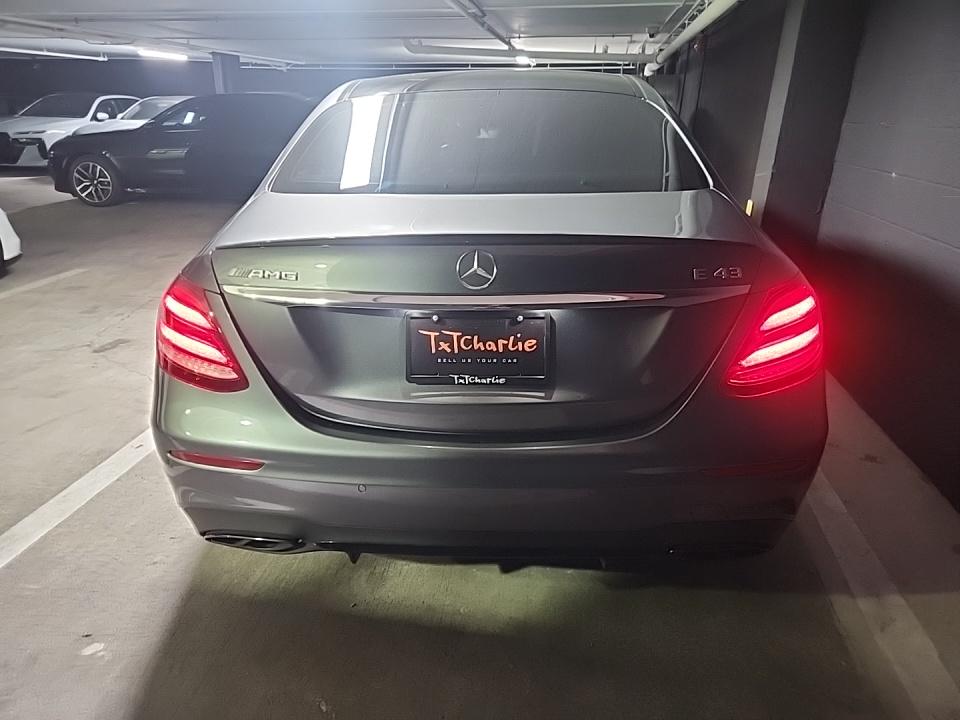 Mercedes-Benz AMG E 43 4MATIC Sedan снимка Mercedes-Benz AMG E 43 4MATIC Sedan