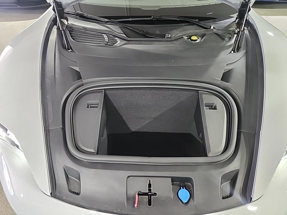 2023 Porsche Taycan Base RWD