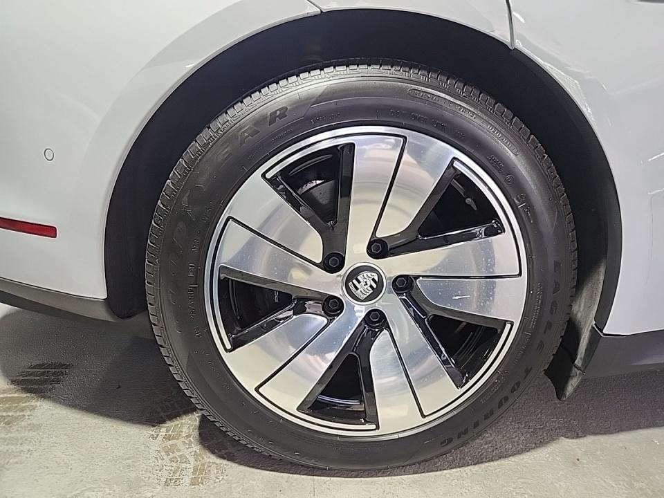2023 Porsche Taycan Base RWD