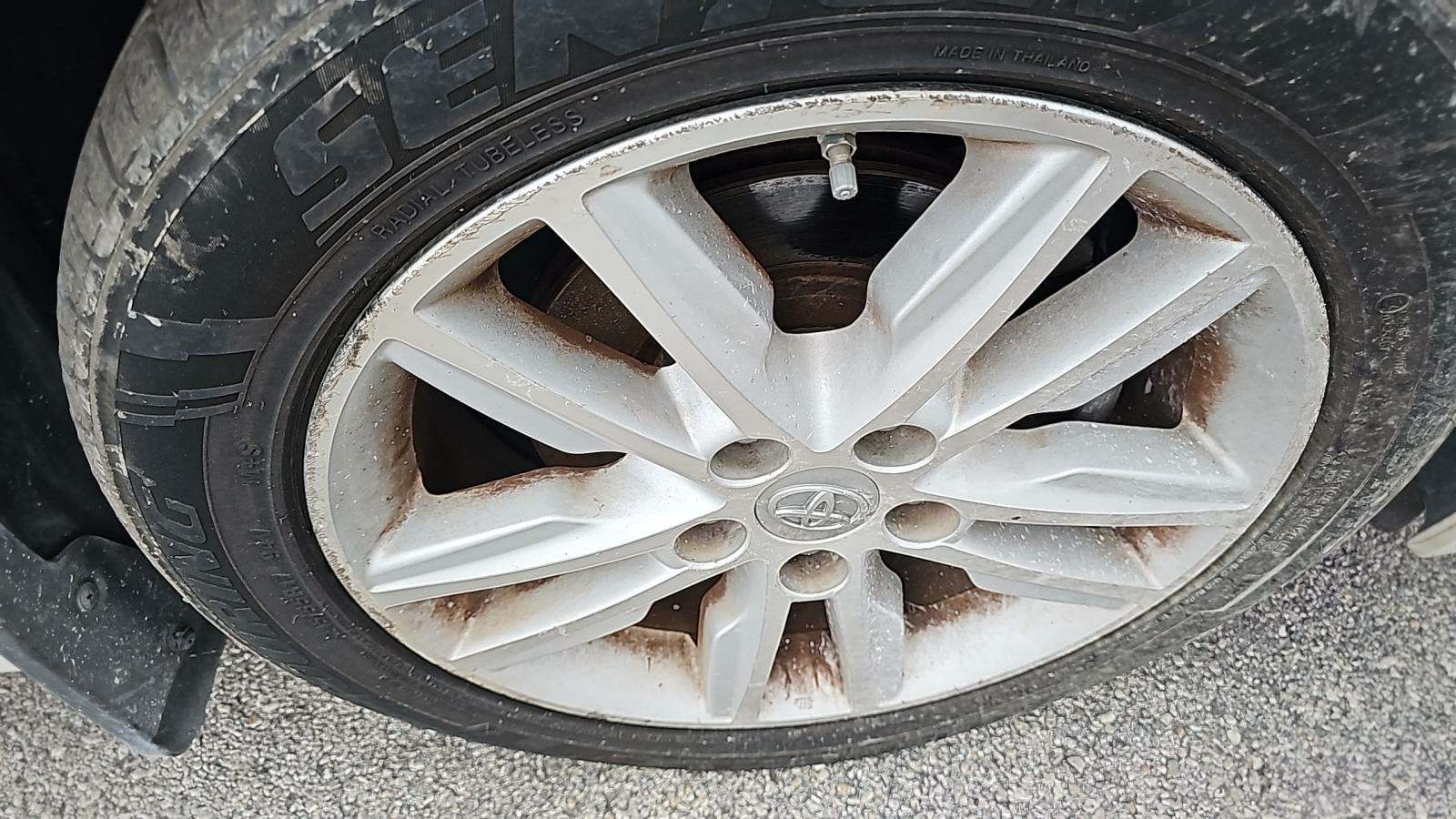 2013 Toyota Avalon XLE Premium FWD