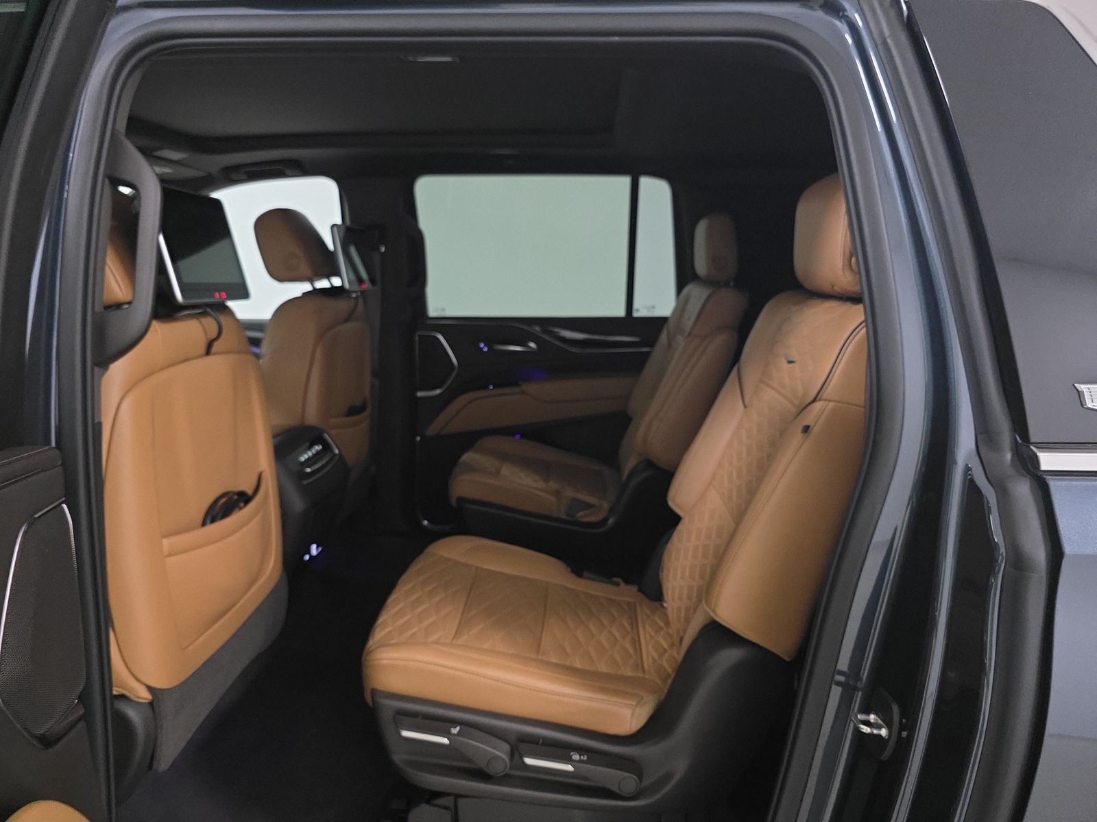 2021 Cadillac Escalade ESV Premium Luxury RWD