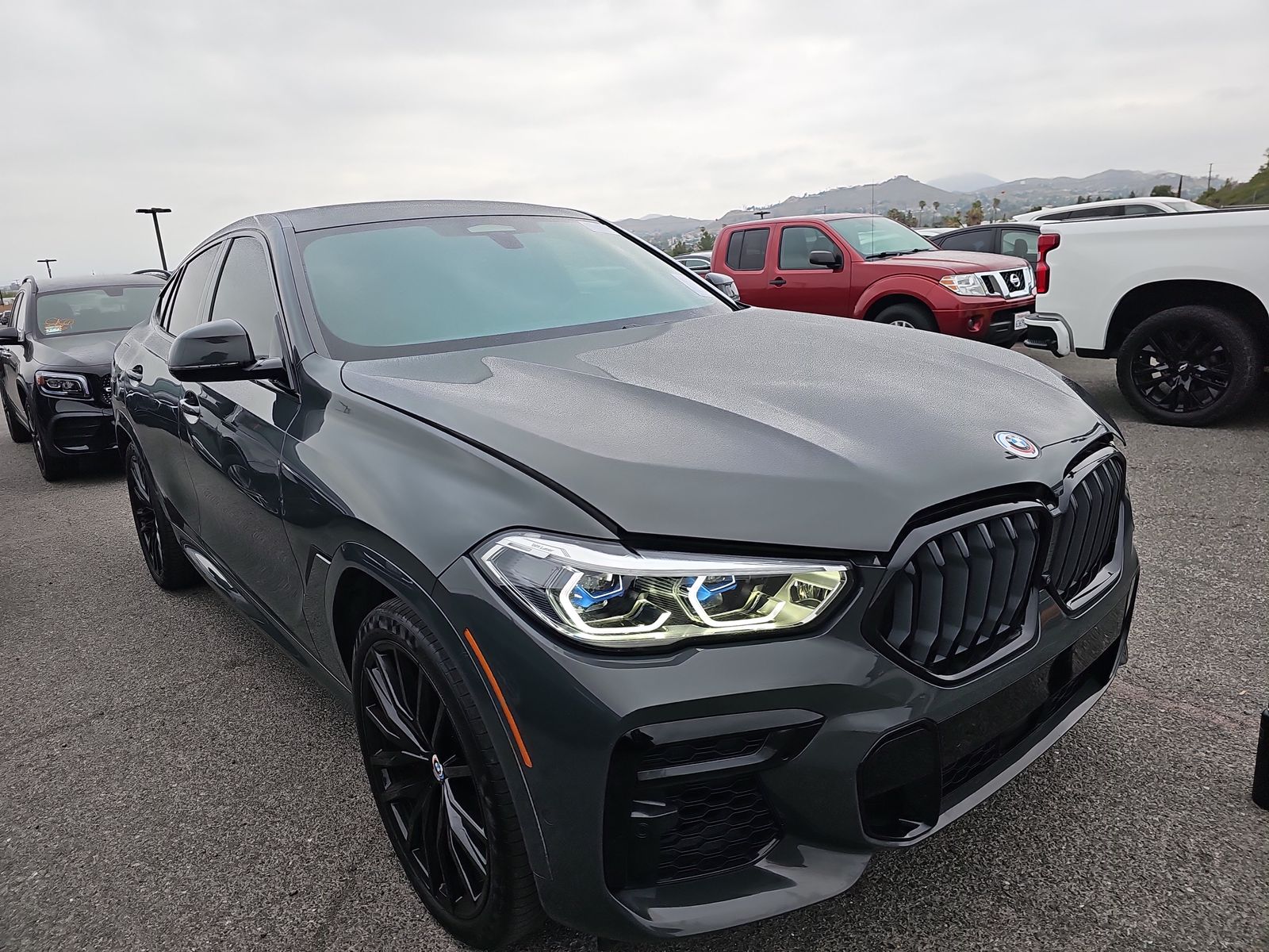 2023 BMW X6 M50i AWD