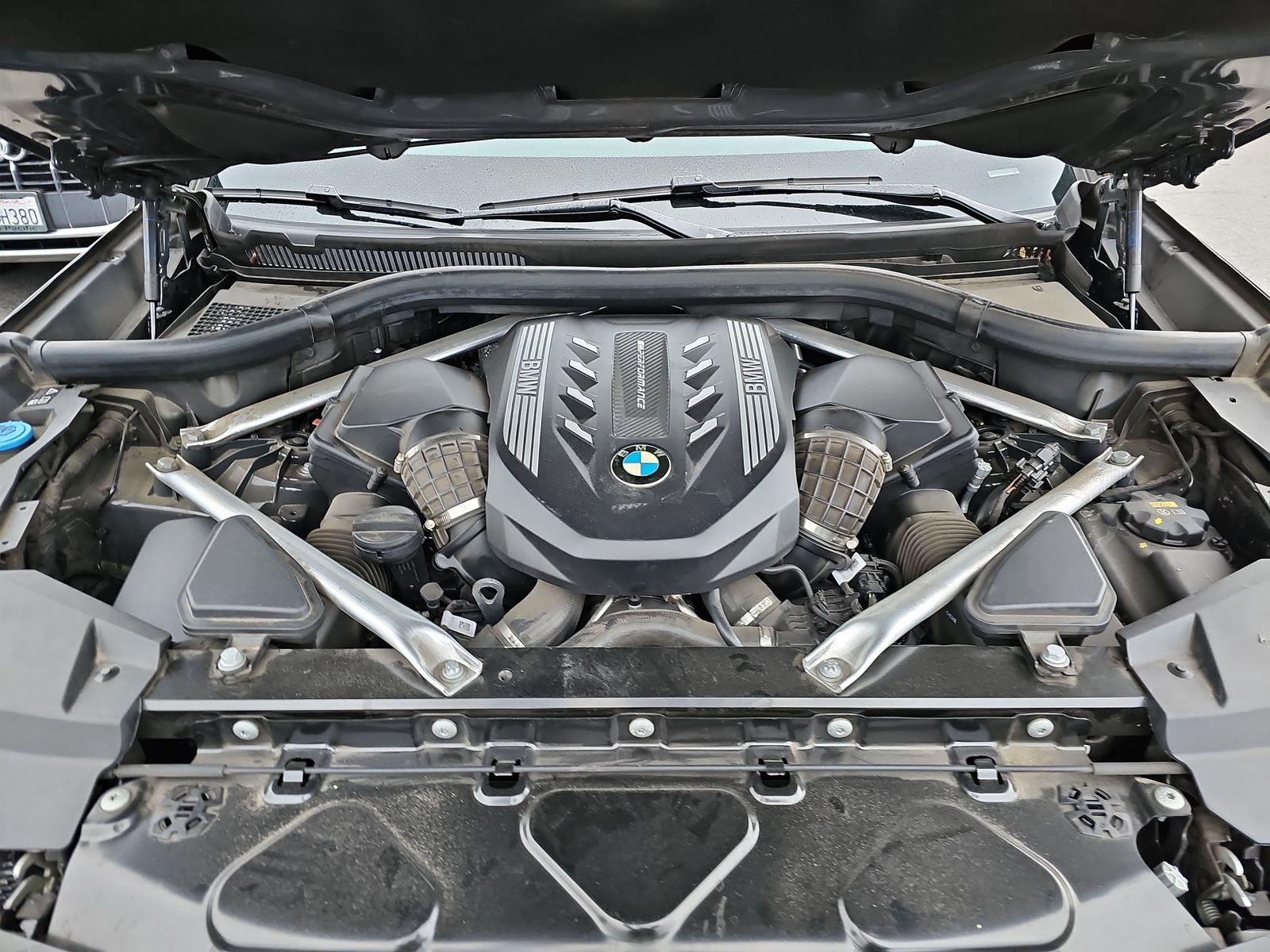 2023 BMW X6 M50i AWD