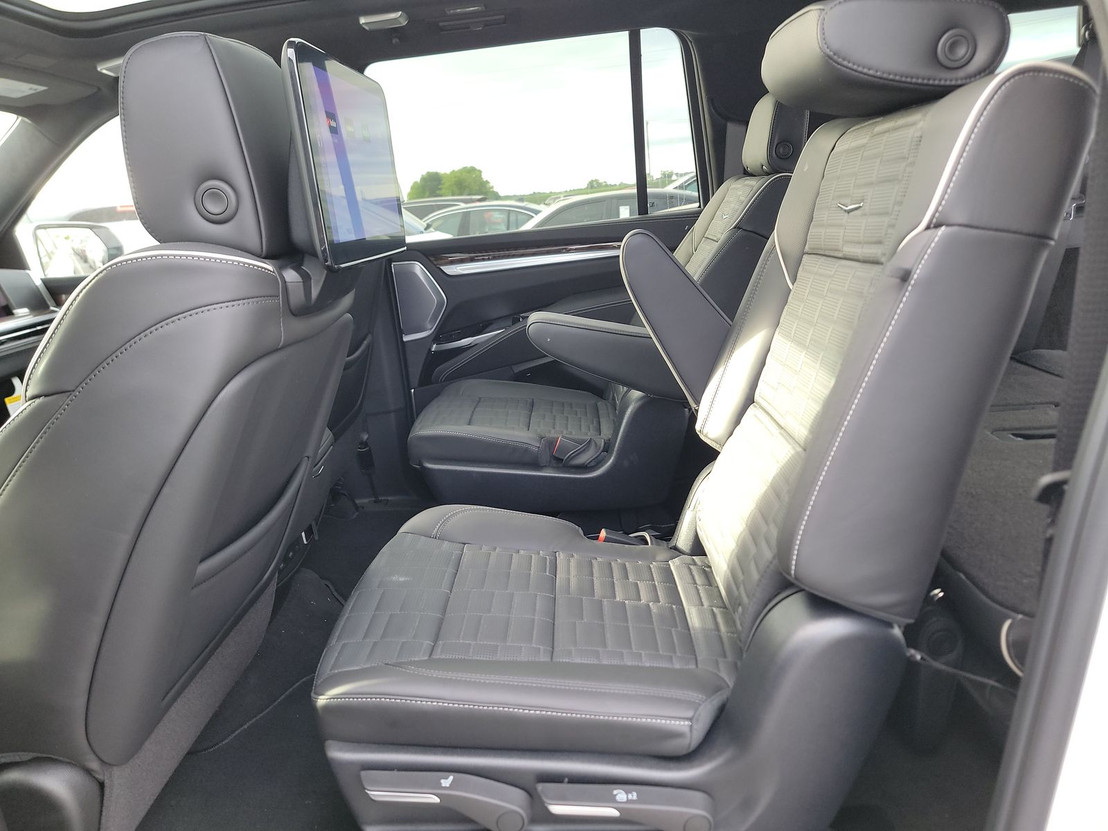 2025 Cadillac Escalade ESV Sport Platinum AWD