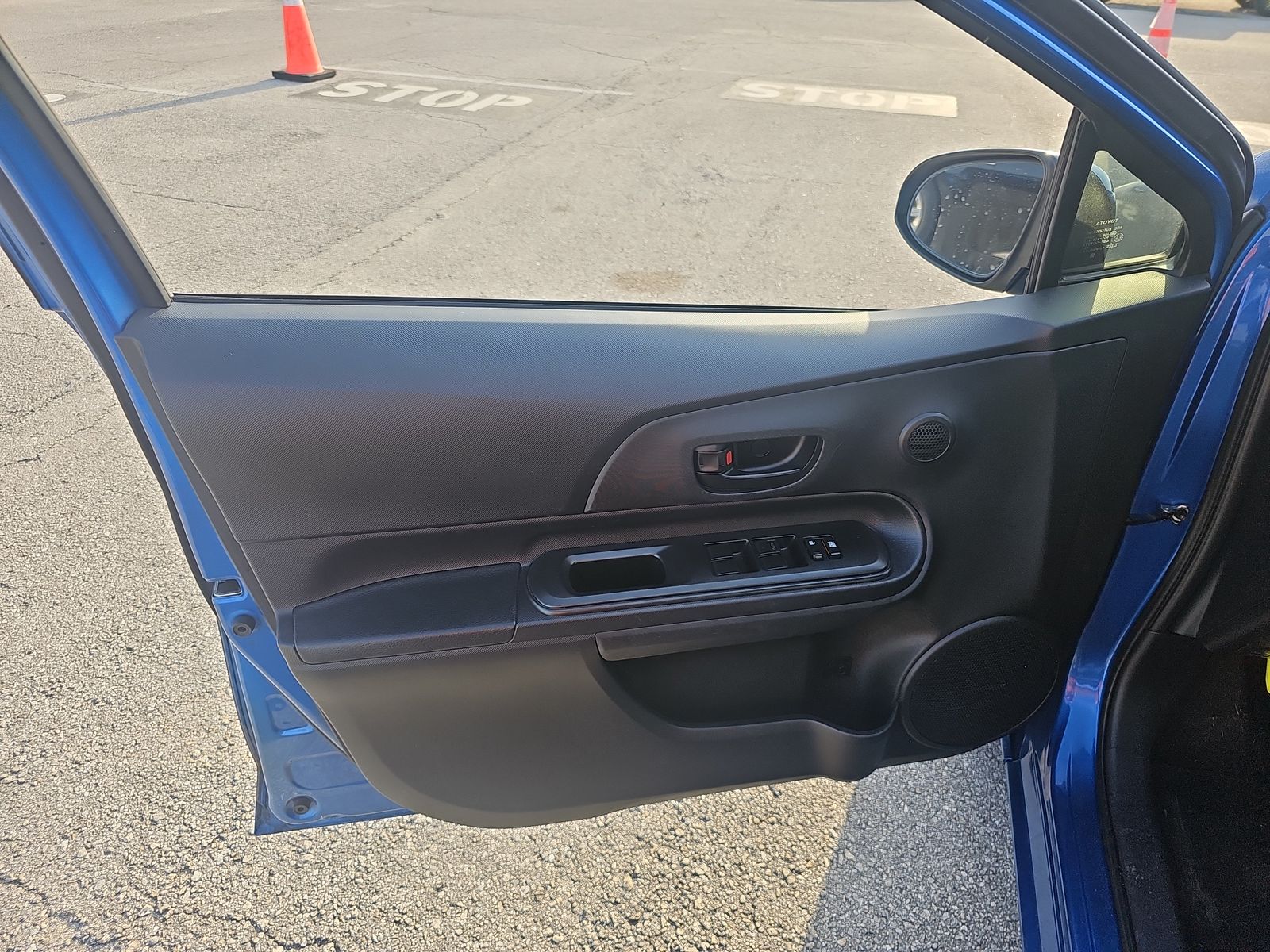 2015 Toyota Prius c One FWD