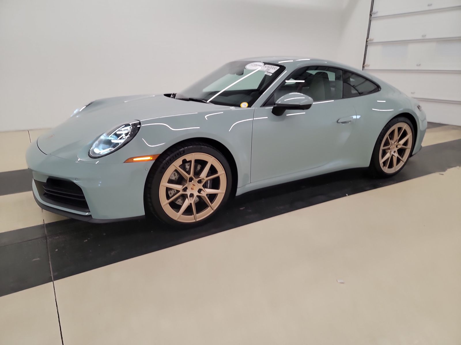 2025 Porsche 911 Carrera RWD