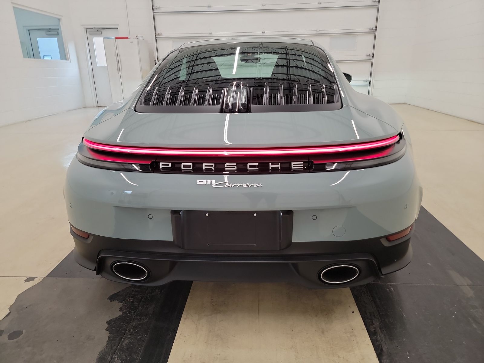 2025 Porsche 911 Carrera RWD