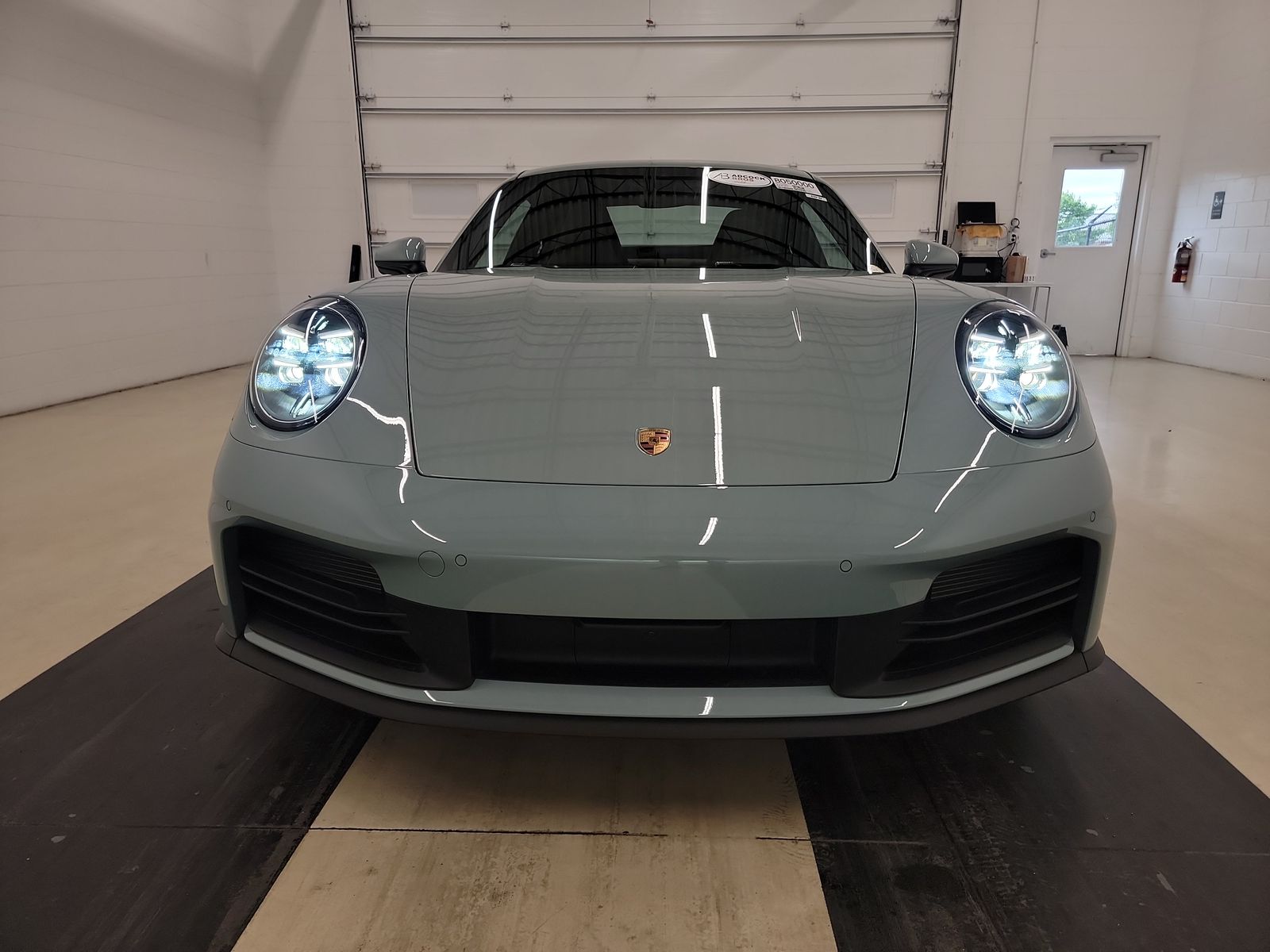 2025 Porsche 911 Carrera RWD