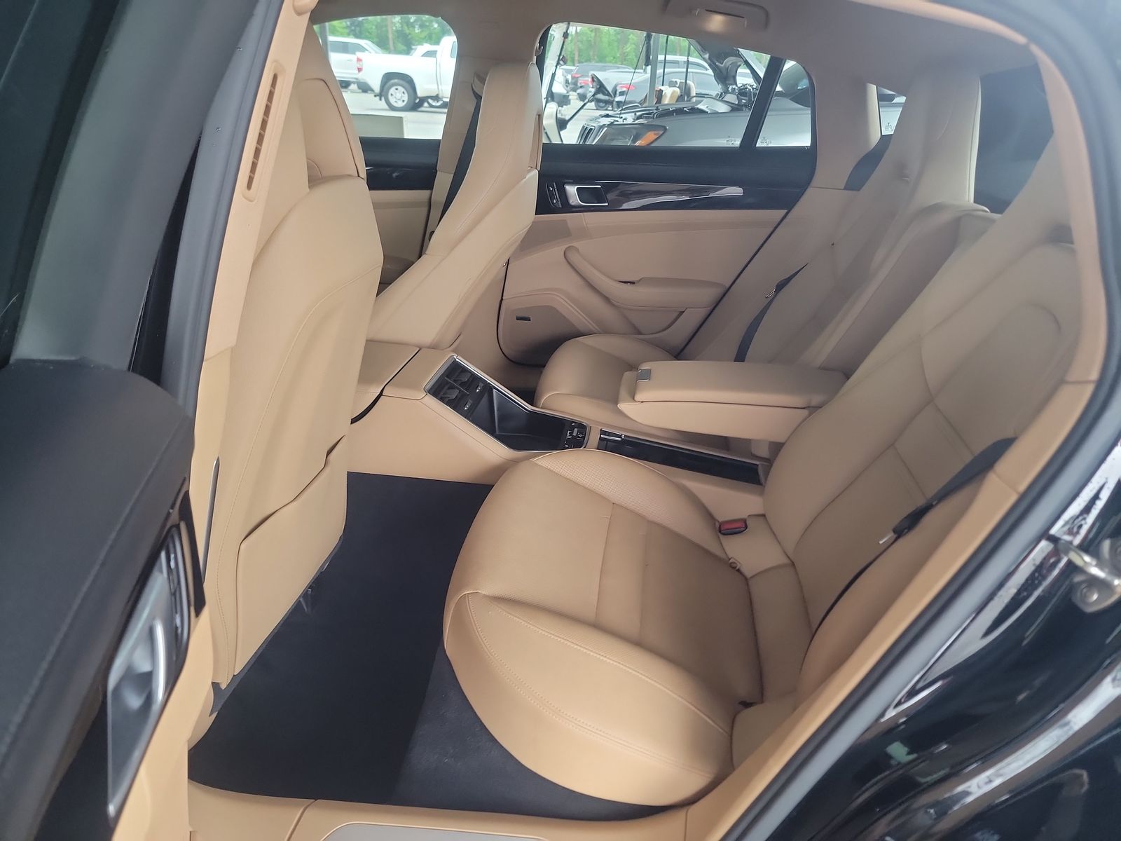 2018 Porsche Panamera 4 AWD