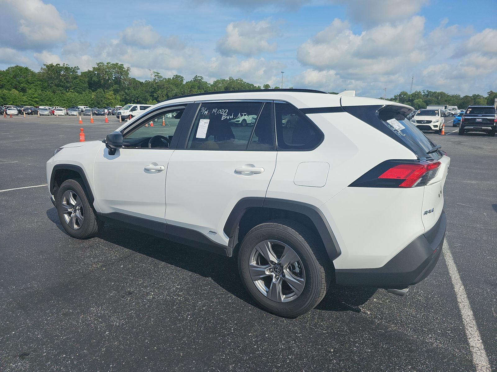 2025 Toyota RAV4 Hybrid LE AWD